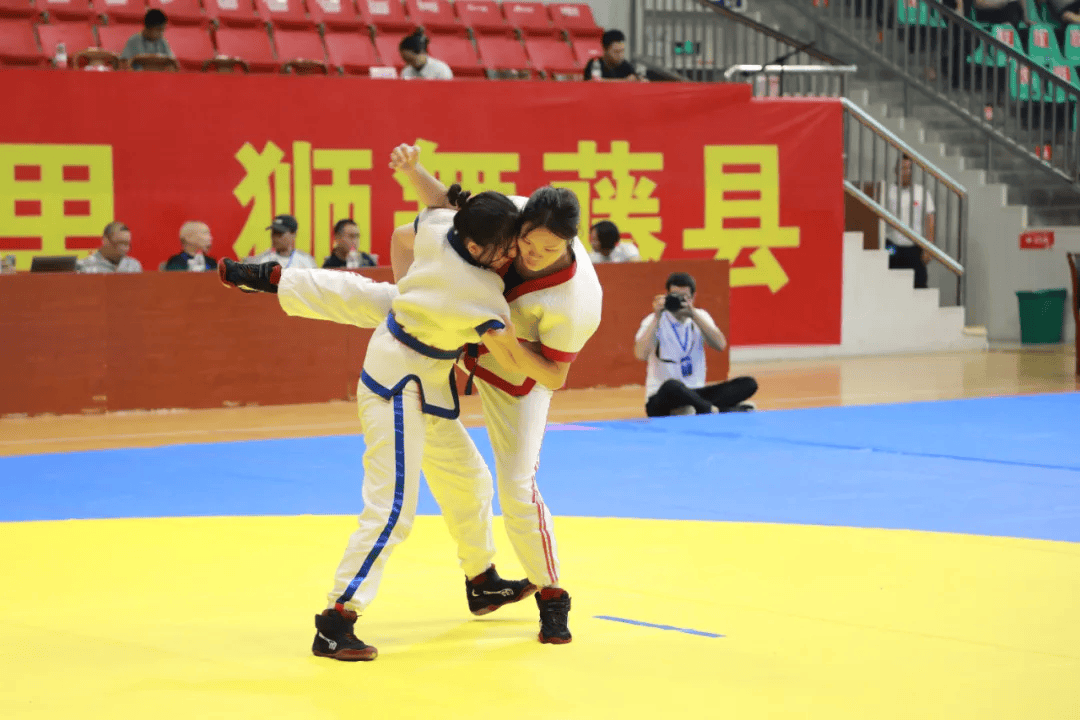 关于全國摔跤锦标赛,力量与技巧的荣耀舞台的信息 关于全國摔跤锦标赛,力量与技巧的荣耀舞台的信息